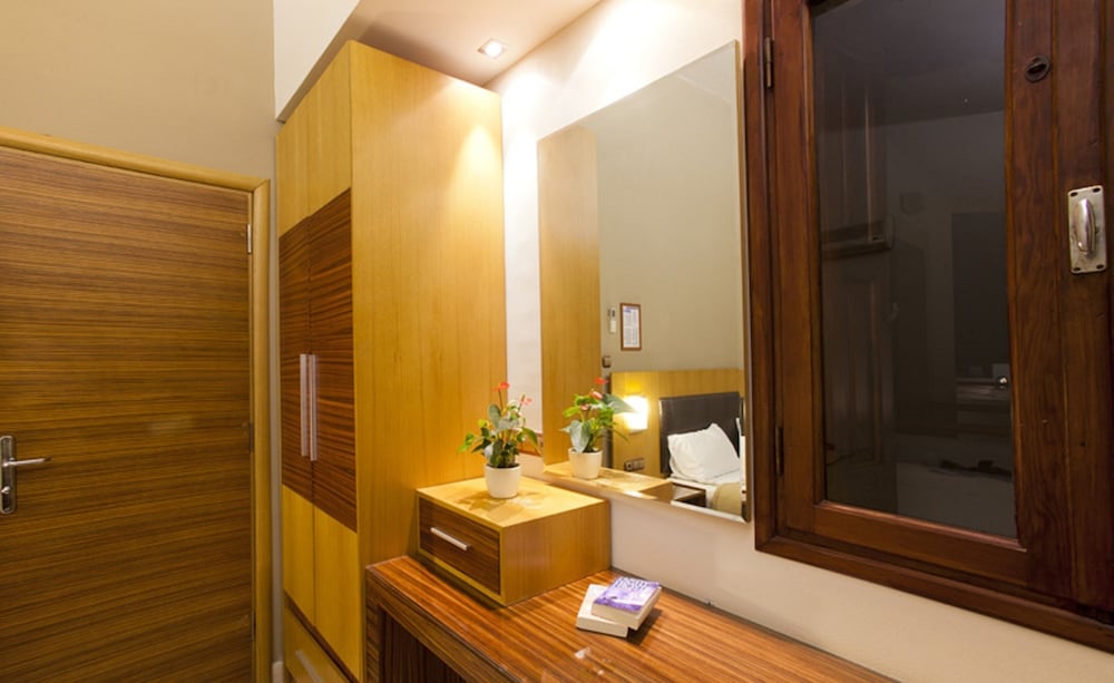 Apartment, 2 Bedrooms (Pool area) photo 2