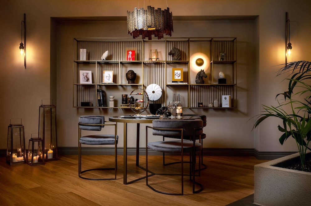 Ocean Suite (Urban Chic Lounge Access)