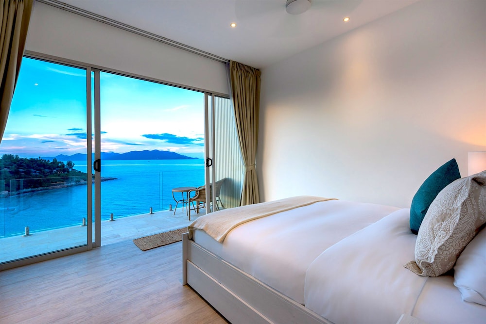 Luxury 5 Bedroom Villa with Ocean View and Private Infinity Pool BY20 photo 3