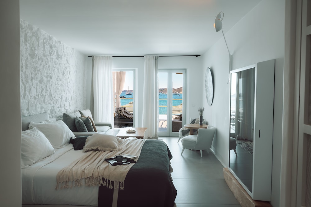 Honeymoon Suite, 1 King Bed, Hot Tub, Sea View