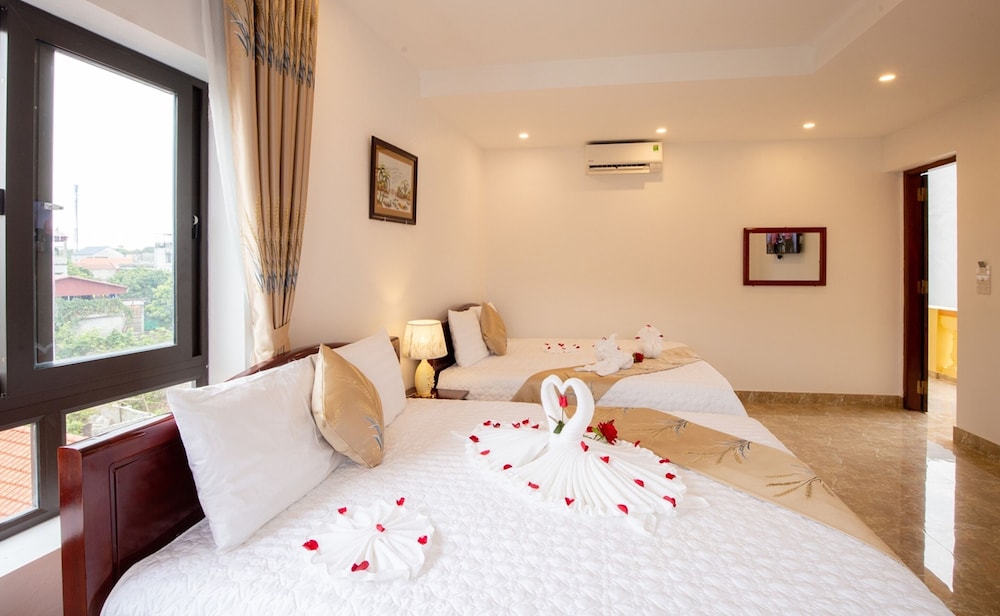 Deluxe Family Room, Balcony