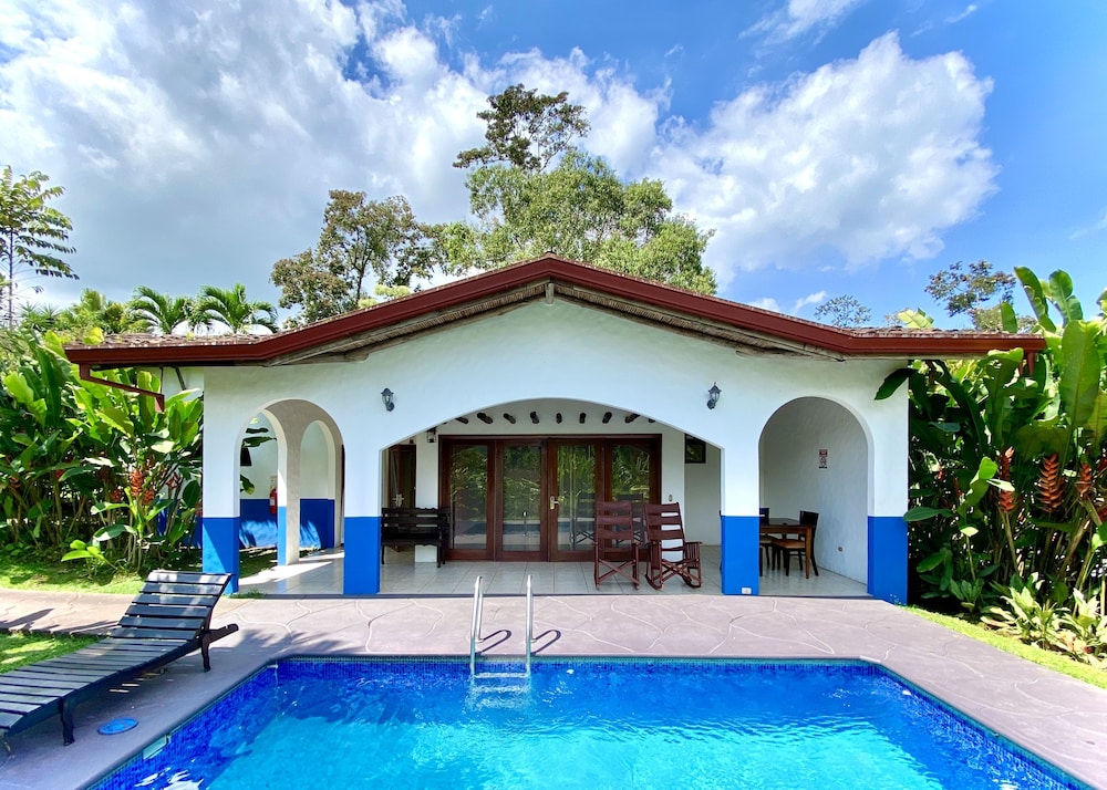 Arenal Two Bedroom Villa - Photo 9