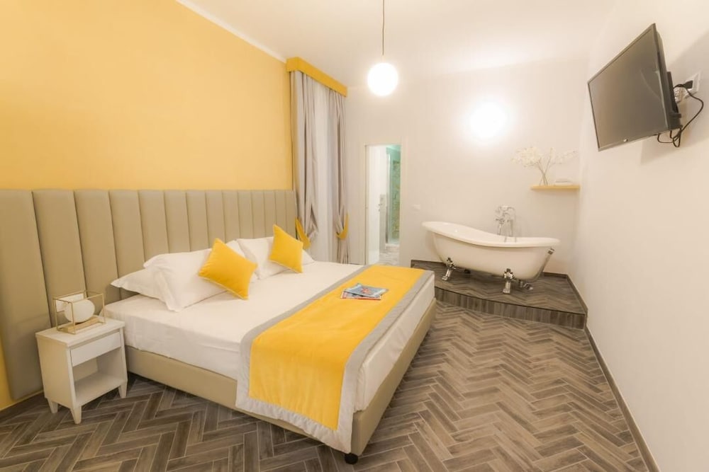 Deluxe Double Room (Borgognona)