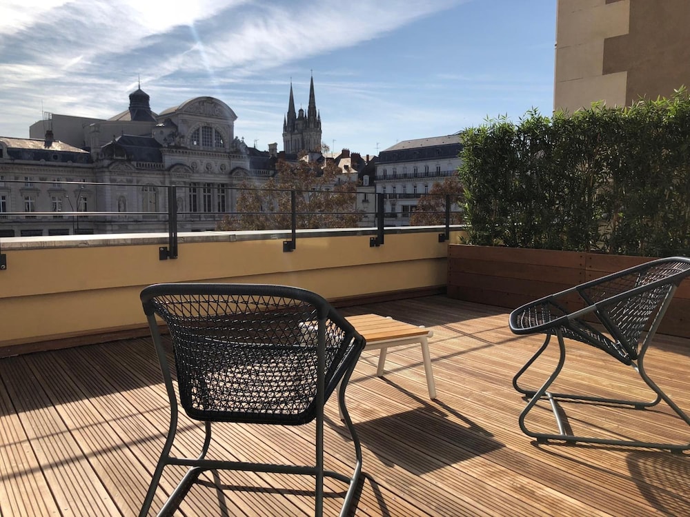 Executive Double or Twin Room, 2 Twin Beds, Terrace, City View photo 3