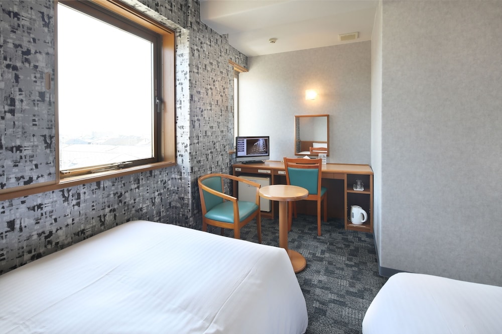 Twin Room B, Smoking photo 2