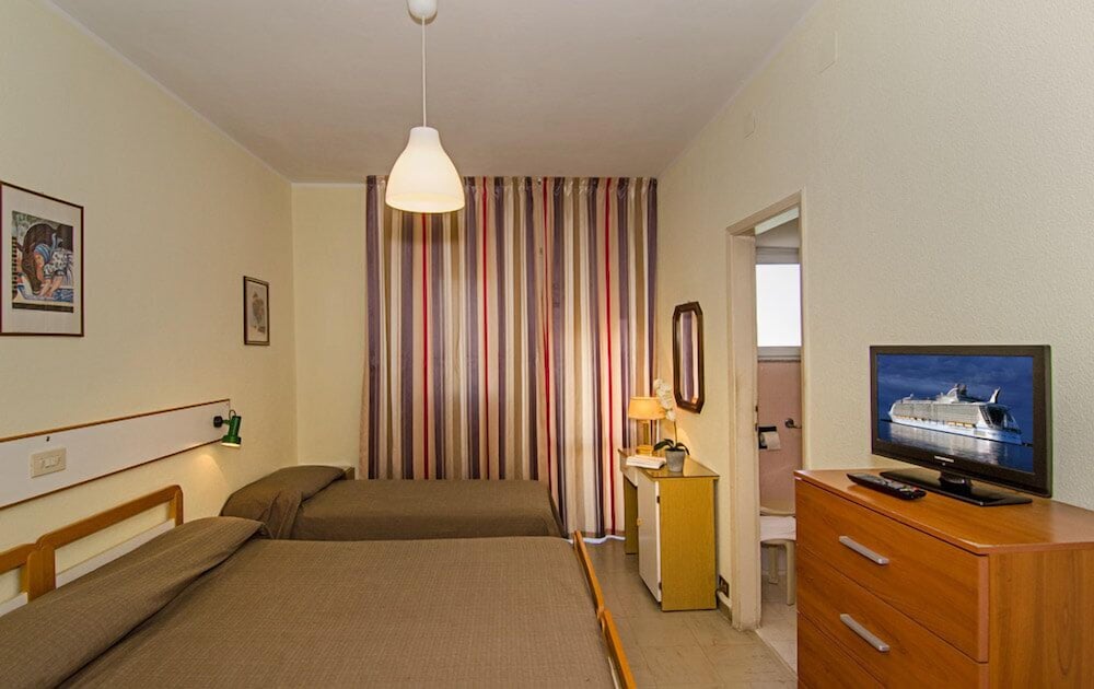 Triple Room, Balcony photo 1