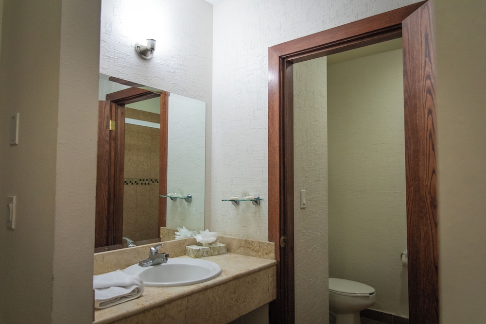 Standard Double Room - Photo 2