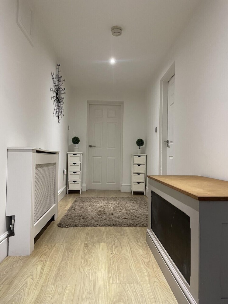 Apartment, Ensuite, Courtyard View photo 2