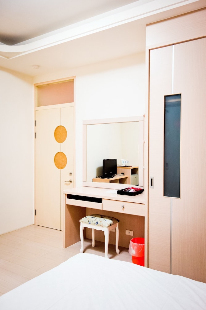 Comfort Double Room, Non Smoking, Refrigerator - Photo 4