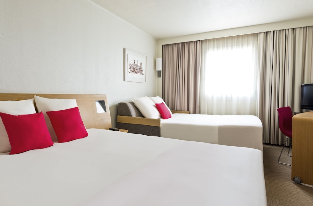 Executive Room, 1 Double Bed with Sofa bed - Photo 4