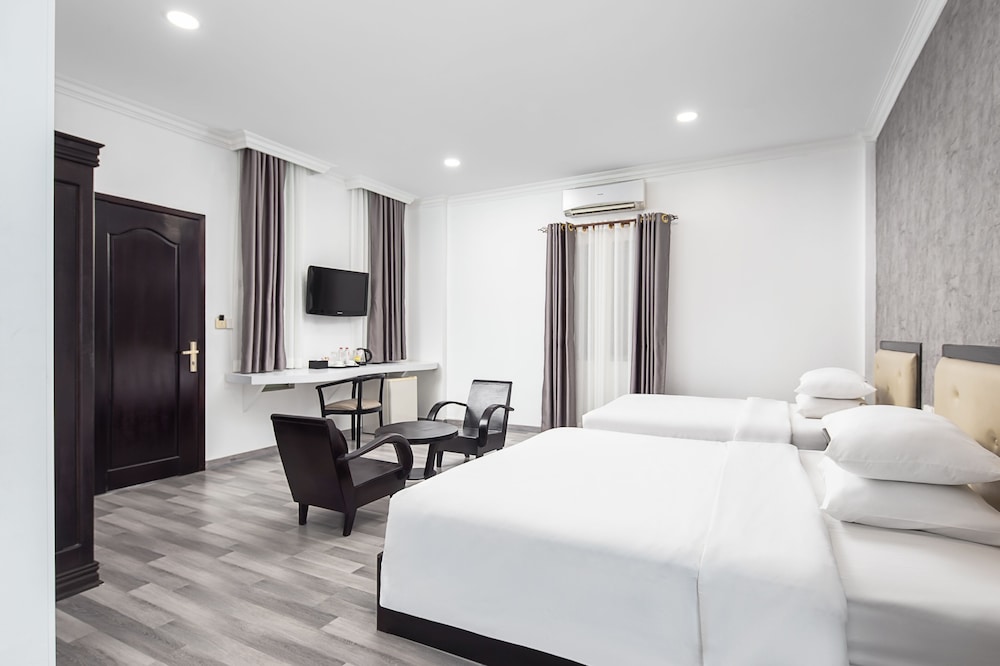 Basic Triple Room photo 3