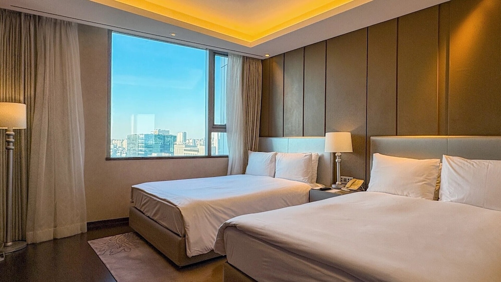 Superior Suite, 2 Double Beds