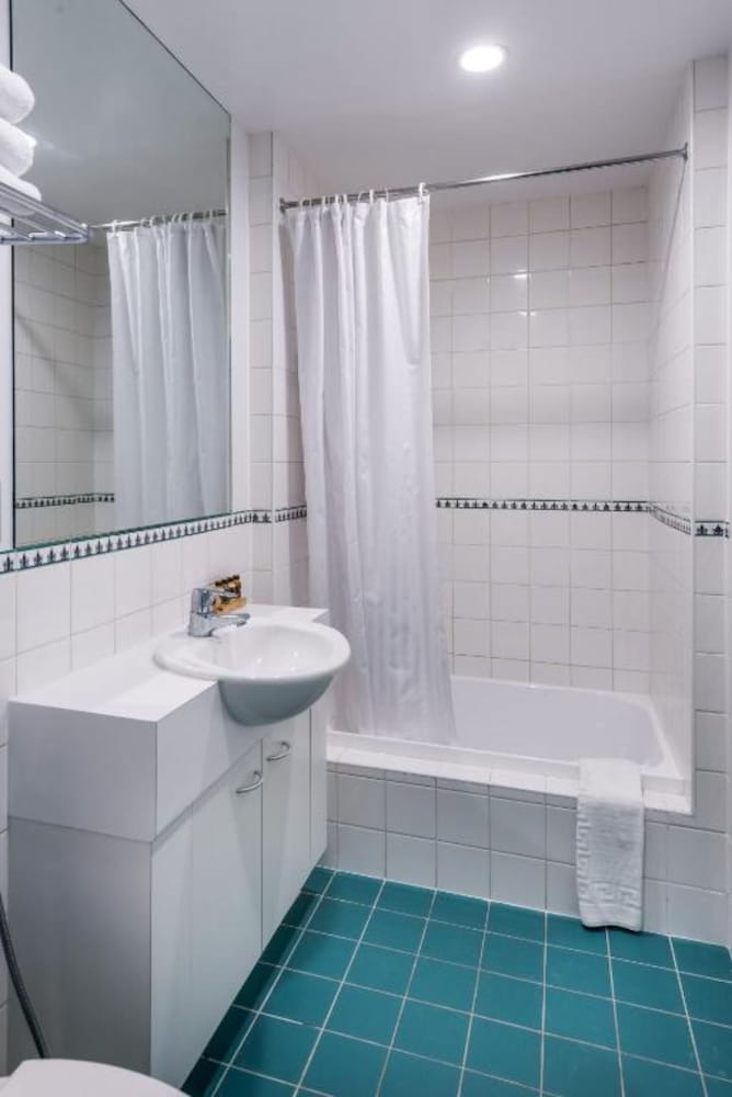 Standard One Bedroom Apartment - Pet Friendly