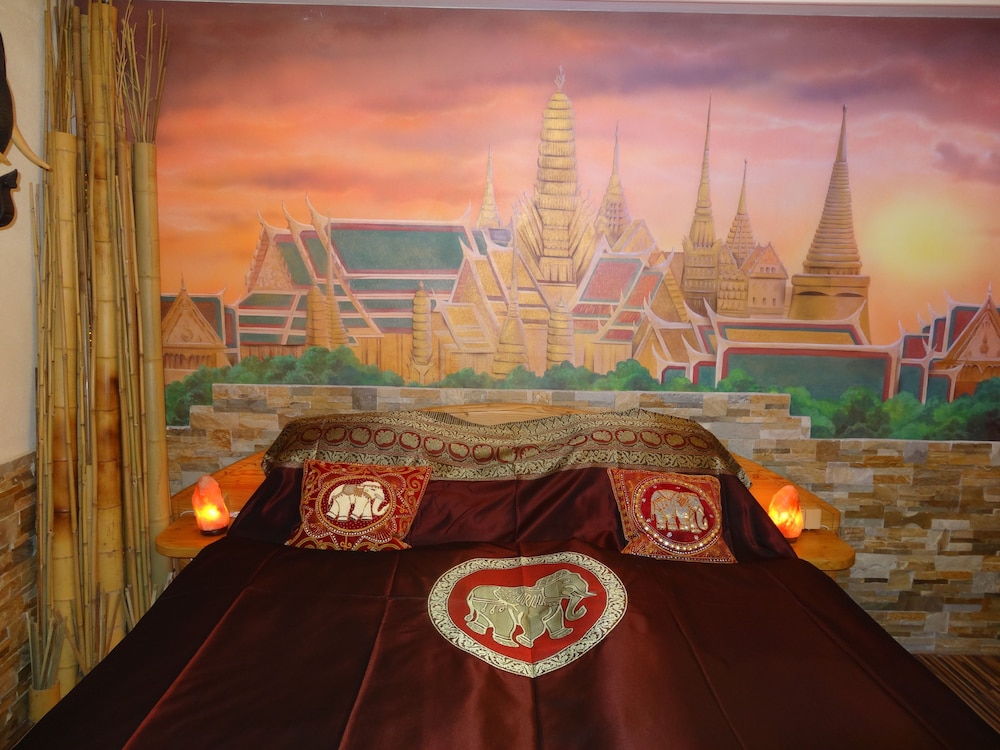 Deluxe Room, 1 Bedroom, Lake View photo 3