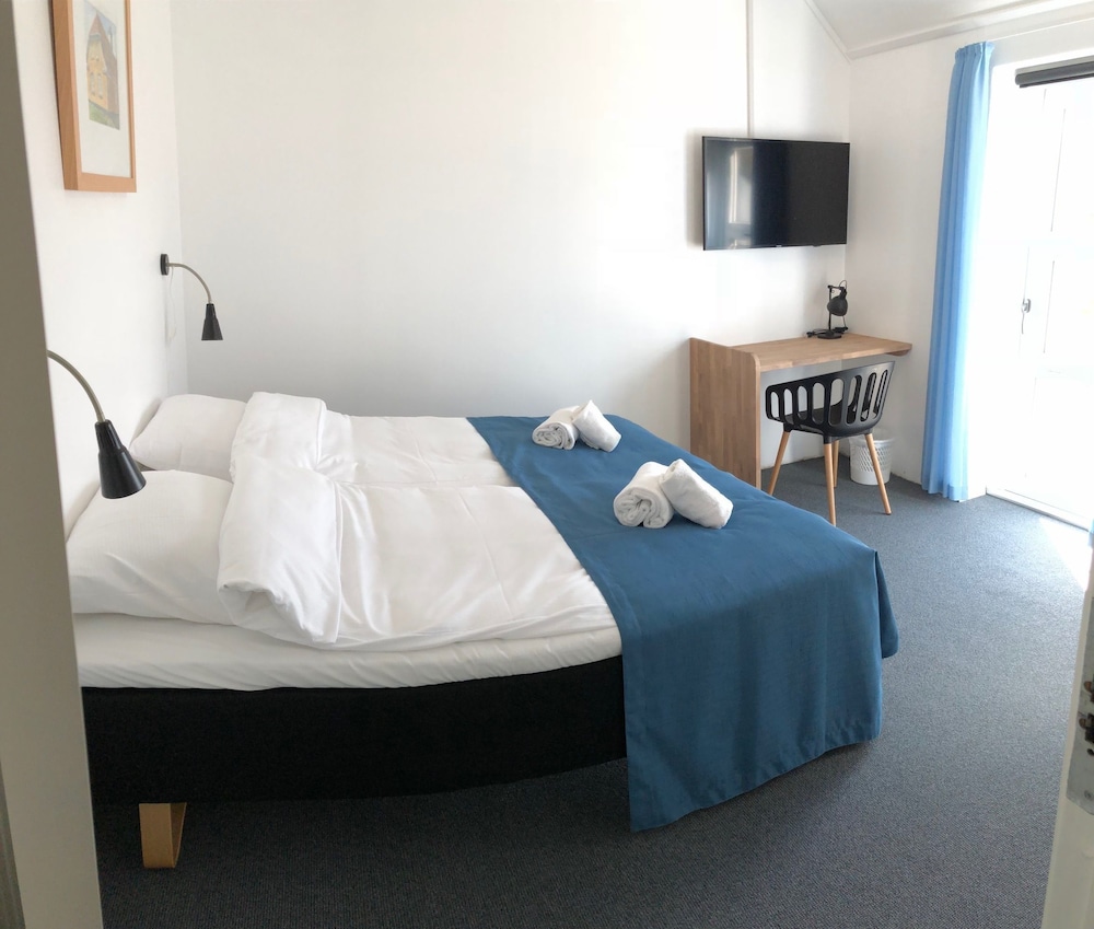 Junior Suite, 2 Bedrooms, Patio, Garden Area photo 1