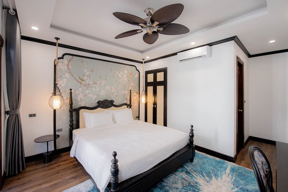 Classic Quadruple Room