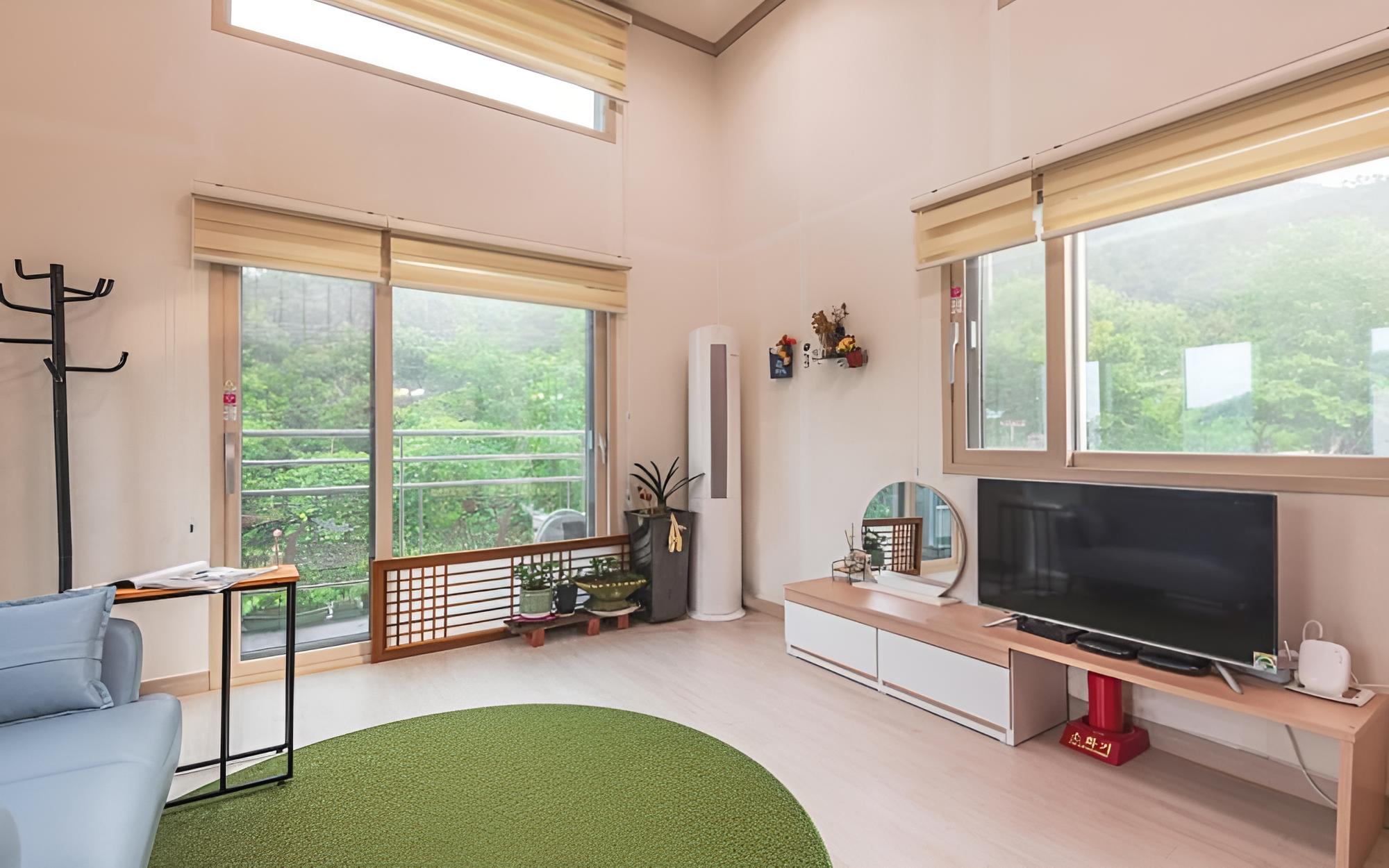 Room (Room 201 (Spa Duplex))