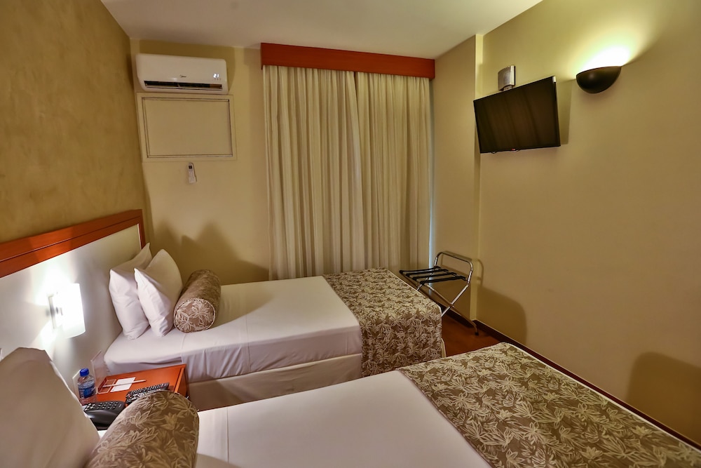 Deluxe Suite (2 camas solteiro e 1 sofá-cama casal) - Photo 1