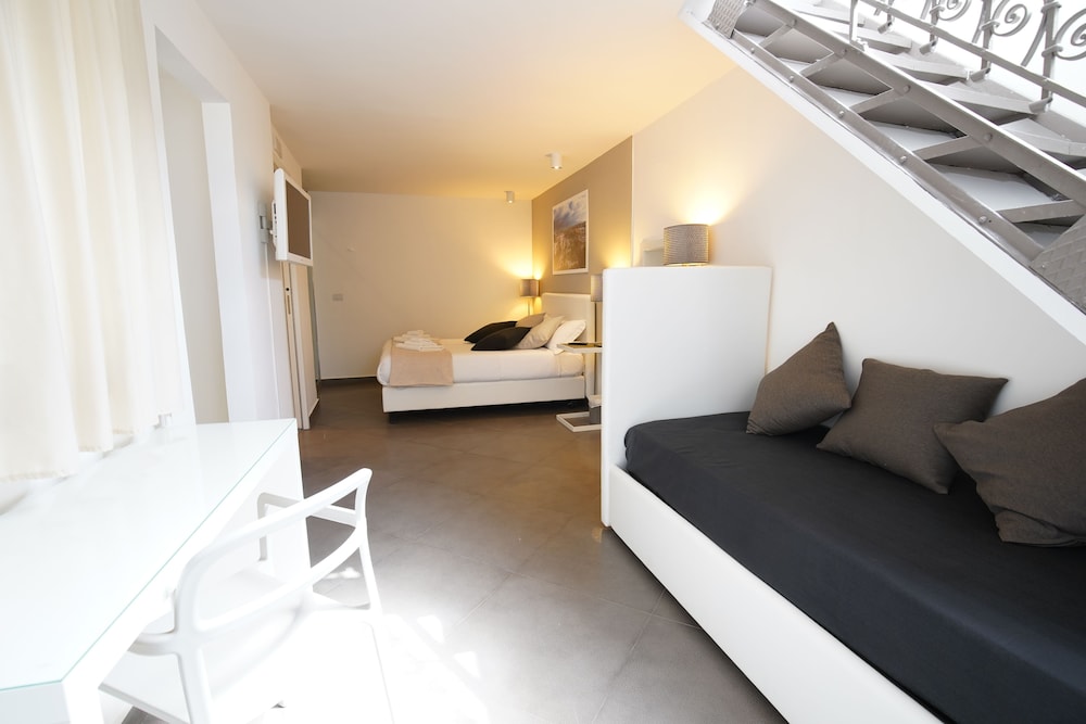 Premium Studio Suite photo 1