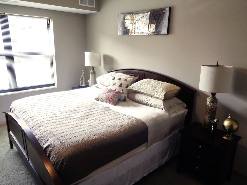 Superior Condo, 2 Bedrooms photo 1