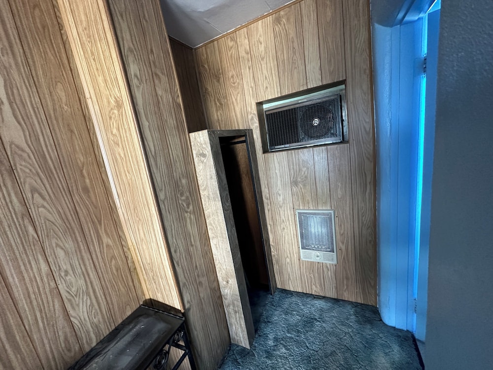 Deluxe Room, 2 Queen Beds, Mountain View photo 3