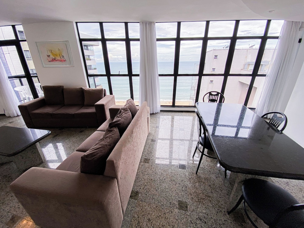 Executive Room - Photo 9