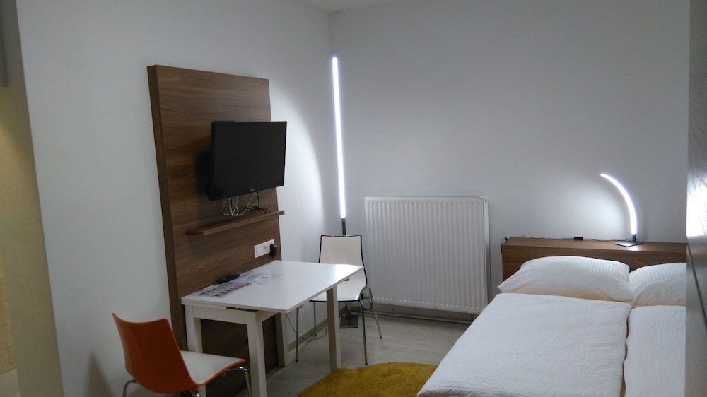 Studio, 1 double bed, terrace, private entrance in the garden, photo 6