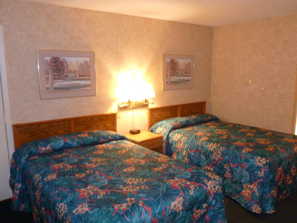 Room, 2 Double Beds, Non Smoking - Photo 1