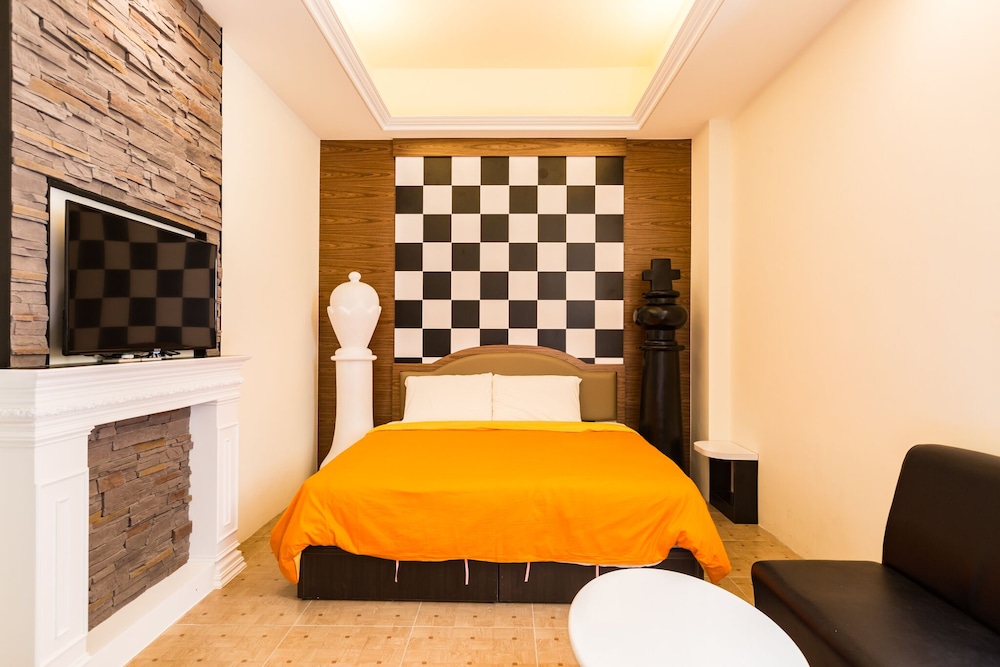 Basic Double Room, 1 King Bed photo 1