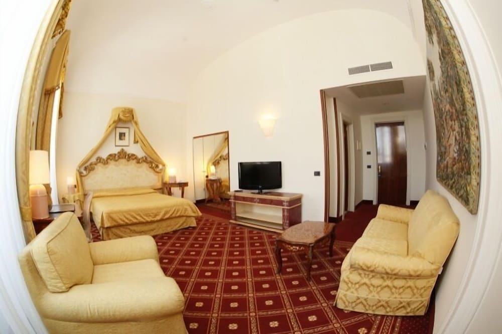 Junior Suite - Photo 3