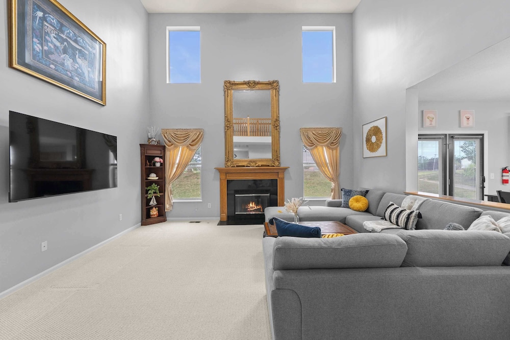 House, Multiple Beds, Patio, Garden View (Pickerington Haven)