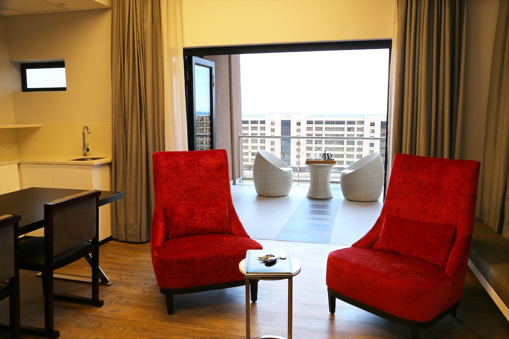 Premium Room, 1 Queen Bed, Smoking