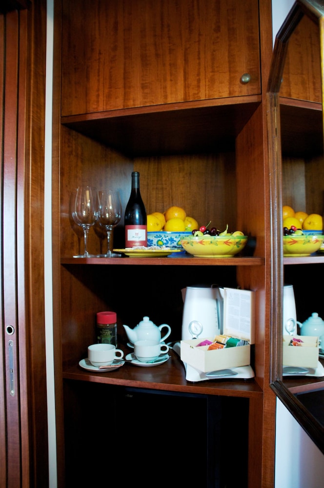 Deluxe Double Room, 1 King Bed, Balcony, Sea Facing - Photo 15