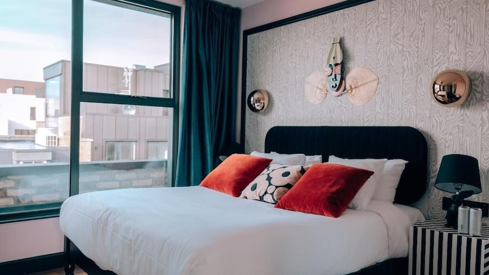 Standard Double Room, City View photo 1