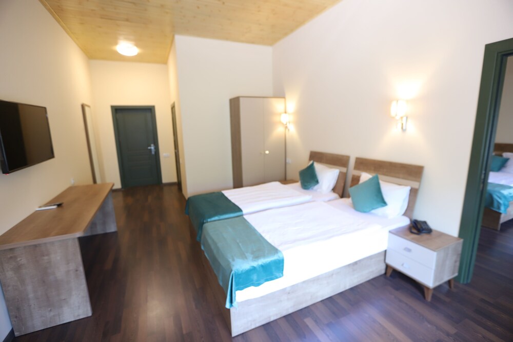 Deluxe Quadruple Room photo 3