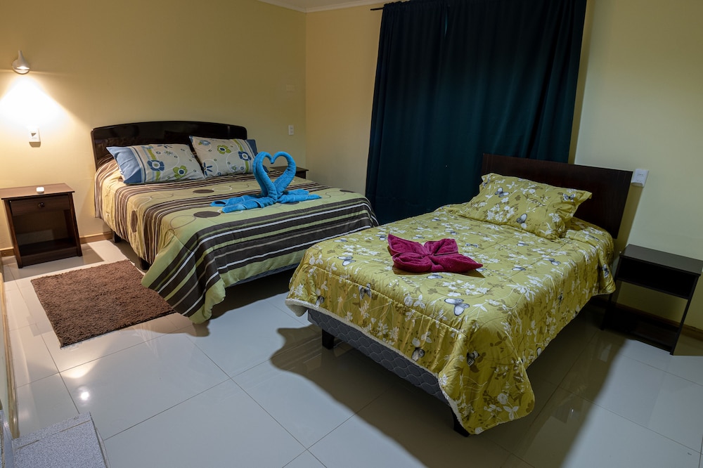 Family Triple Room photo 2