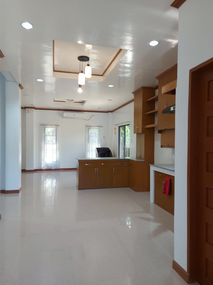 Family House photo 1