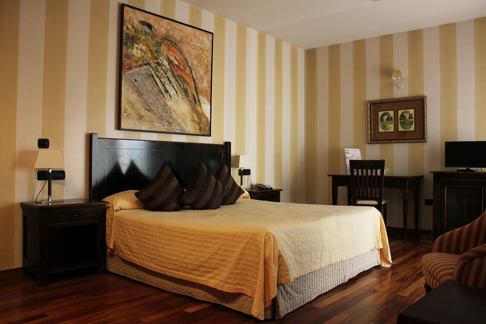 Habitación Doble o con Dos Camas