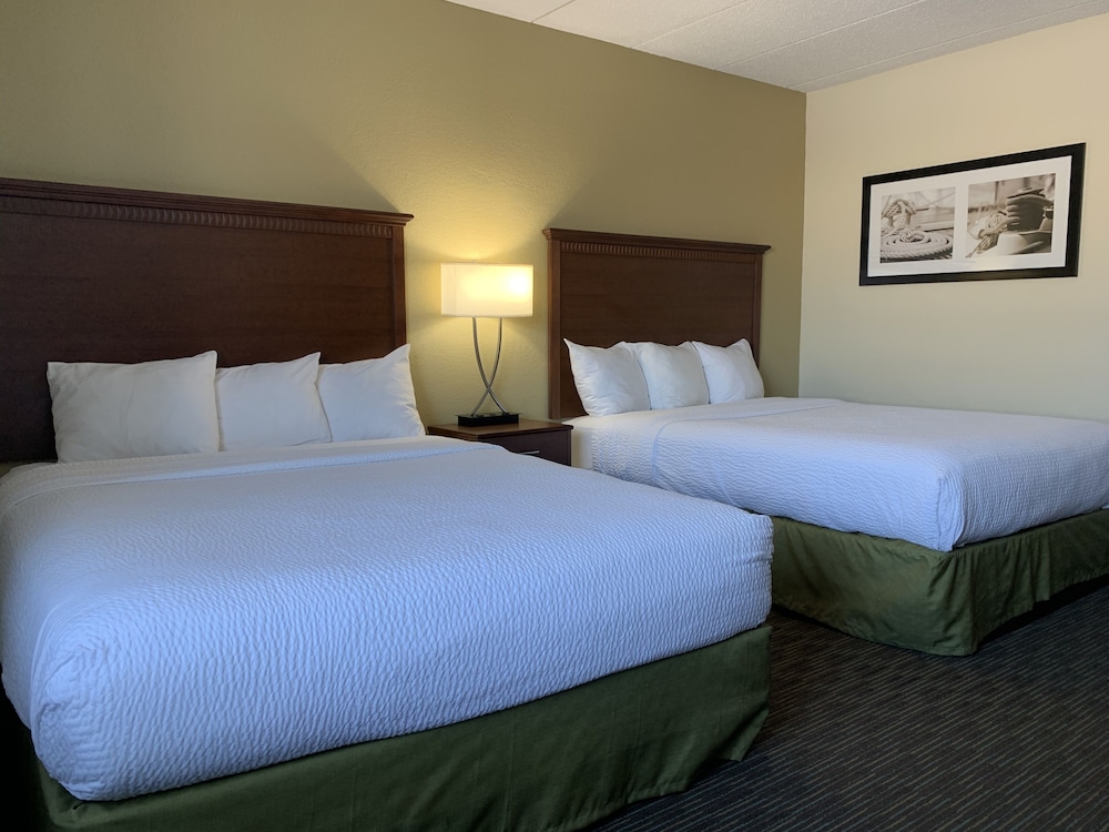 Double Room, 2 Queen Beds photo 1