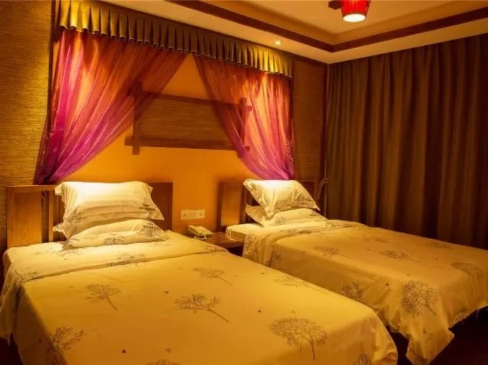 Standard Twin Room photo 2