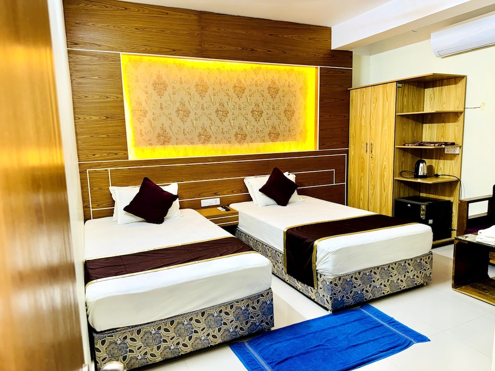 Deluxe Double or Twin Room