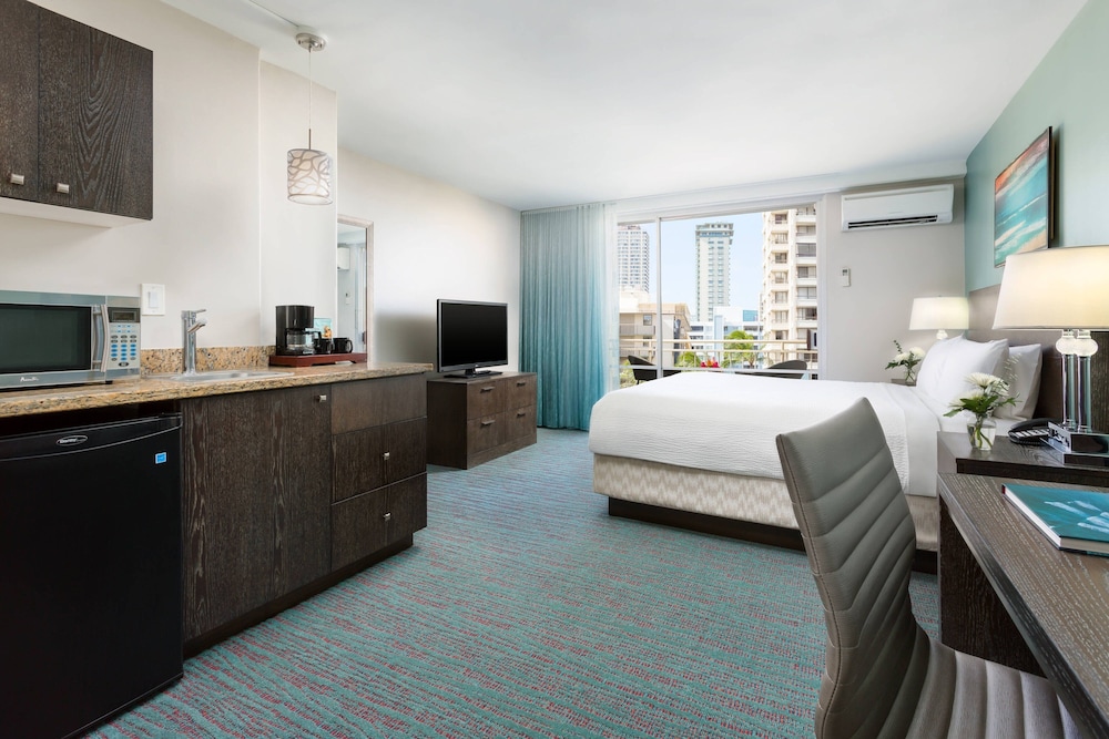 Deluxe Room, Balcony - Photo 1