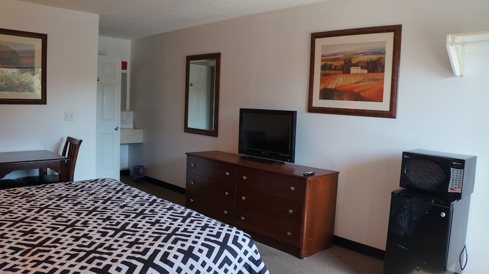 Single Room, 1 King Bed - Photo 3