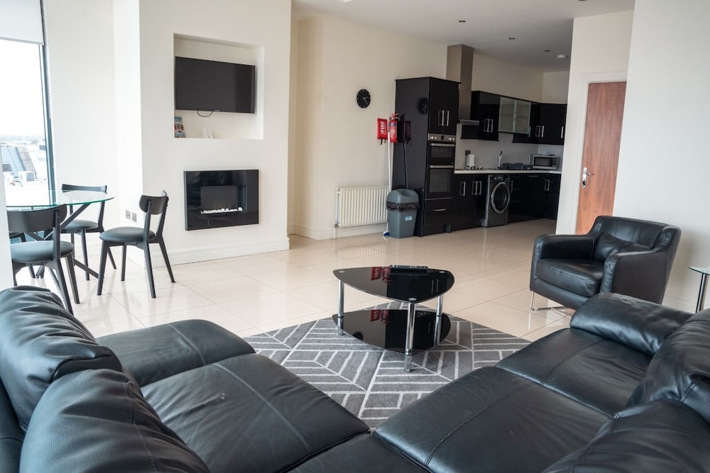 Standard Apartment, 2 Bedrooms - Photo 2