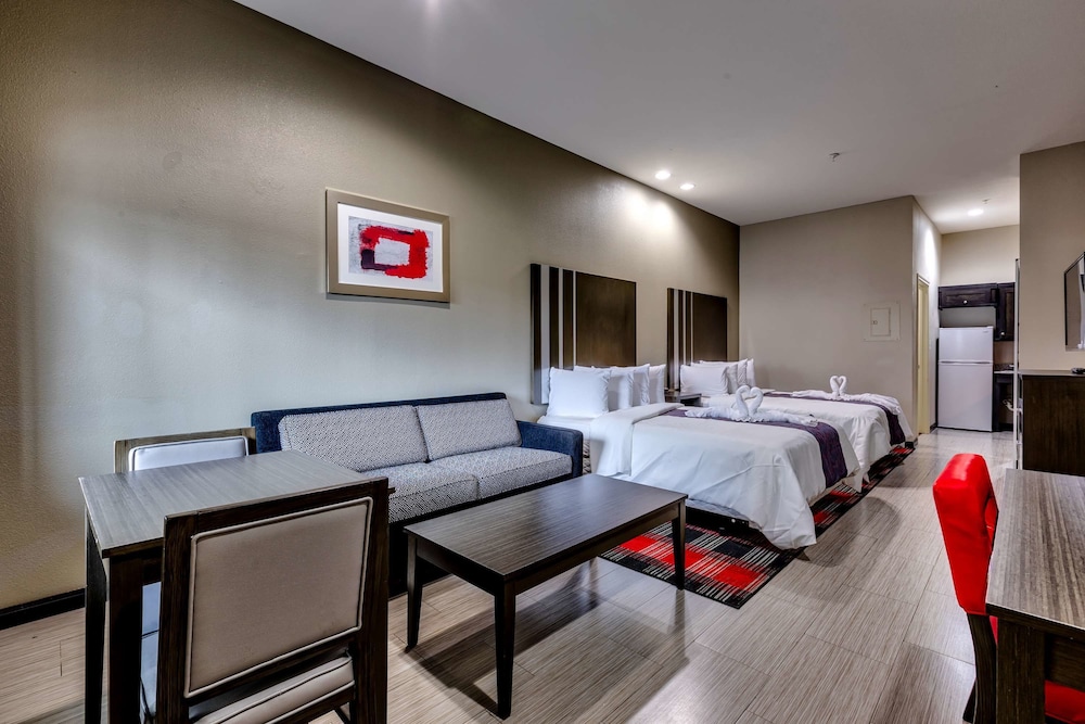 Suite, 2 Queen Beds, Non Smoking, Kitchen photo 1