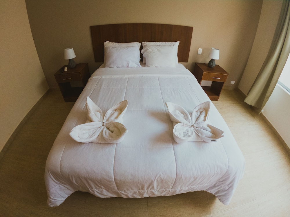Standard Room, 1 Queen Bed, Non Smoking, Private Bathroom photo 3