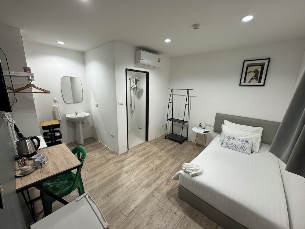 2 Beds, Female Dormitory Room, Ensuite