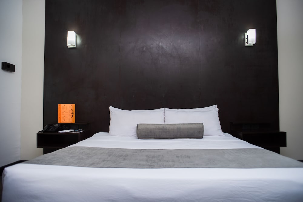 Comfort Room, 1 King Bed, Non Smoking