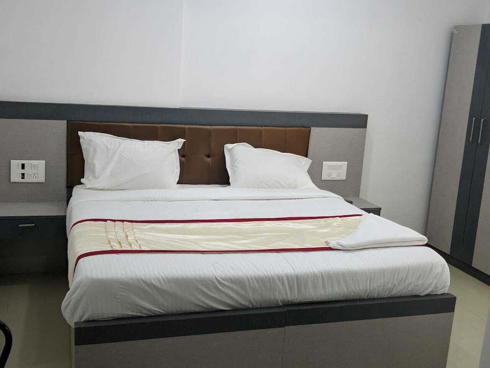 Deluxe Double Room photo 3