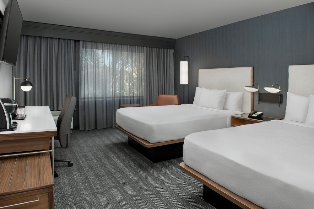 Room, 2 Queen Beds (Mobility Accessible, Transfer Shower) - Photo 1